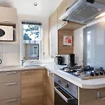 Mobile 407 Bois Dormant キャンプ場 *