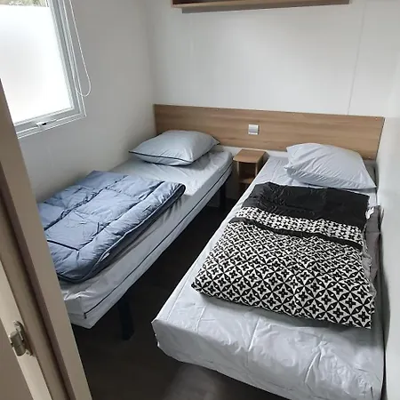 Mobile 407 Bois Dormant 营地